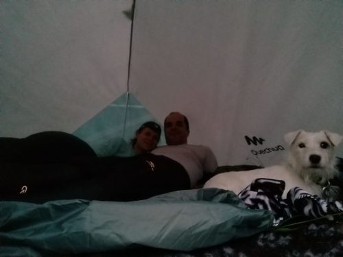 Abends im Zelt